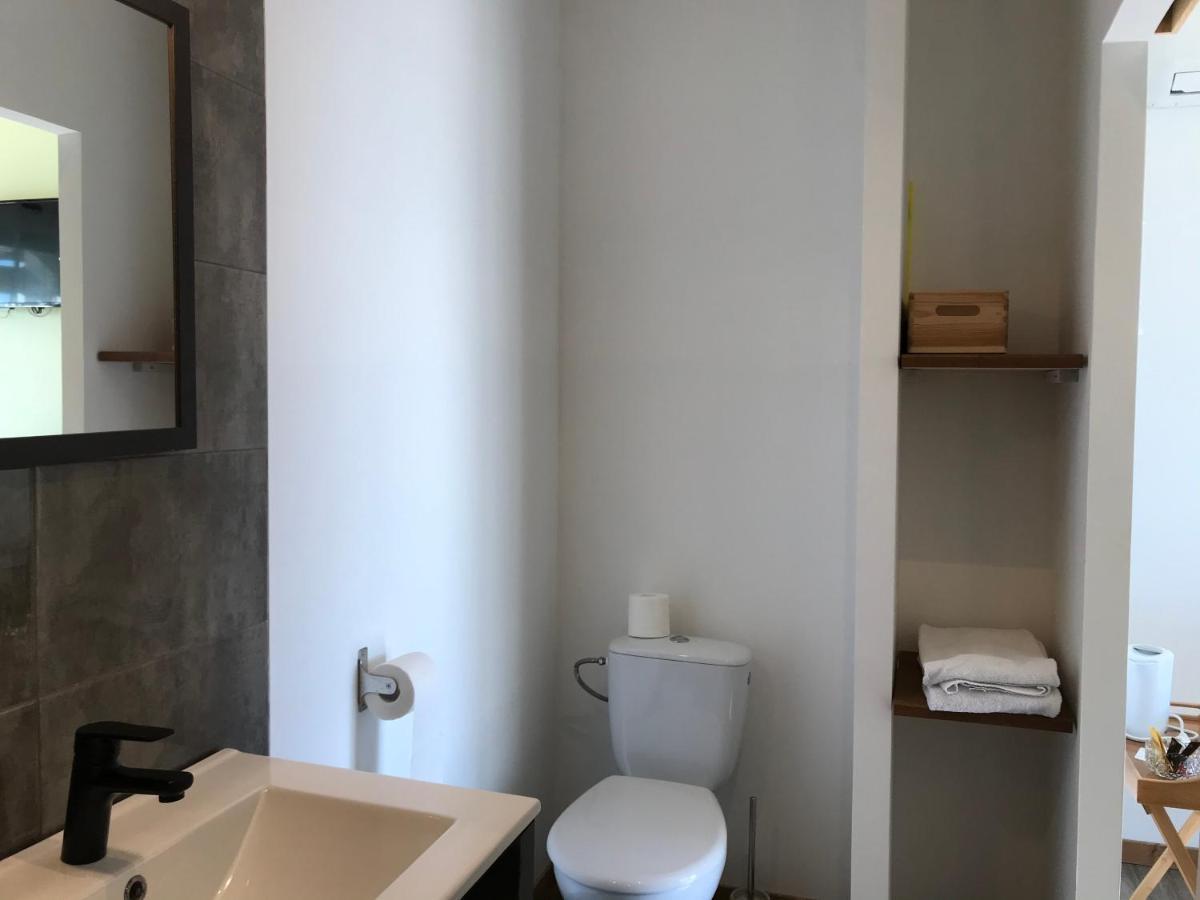 Les Costebelles Bed & Breakfast Valensole Bagian luar foto